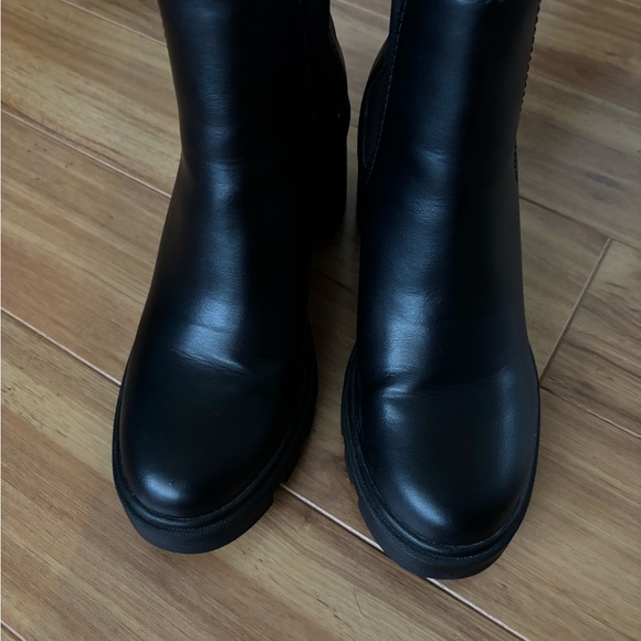 Arizona Jean Company Black Heeled Boots - Picture 4 of 10